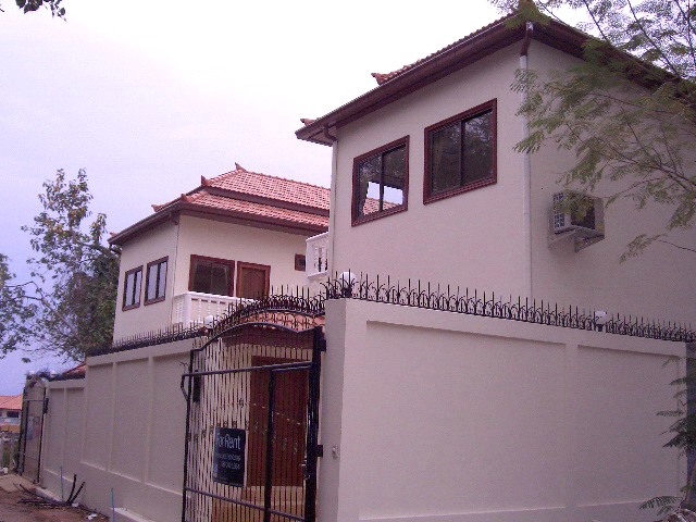 3 bedrooms house for rent in pratamnak hill  