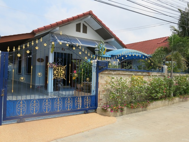 2 bedrooms house for sale in east pattaya 