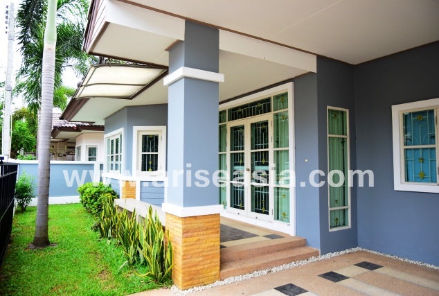 3 bedrooms house for sale in  